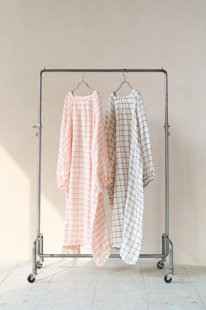 バルーンスリーブスモックワンピース<br>レディス<br>ピンクチェック