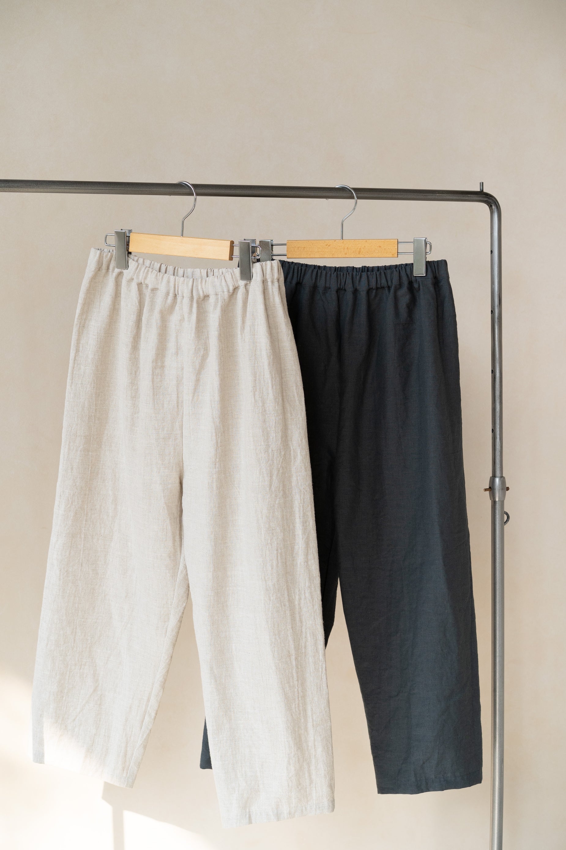 ピージーガーゼ｜ウエストルーズクロップドパンツ コットンラミー – PG