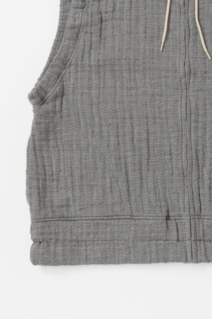 ハイネックベスト<br>ワッフルヘリンボン<br>チャコールグレー