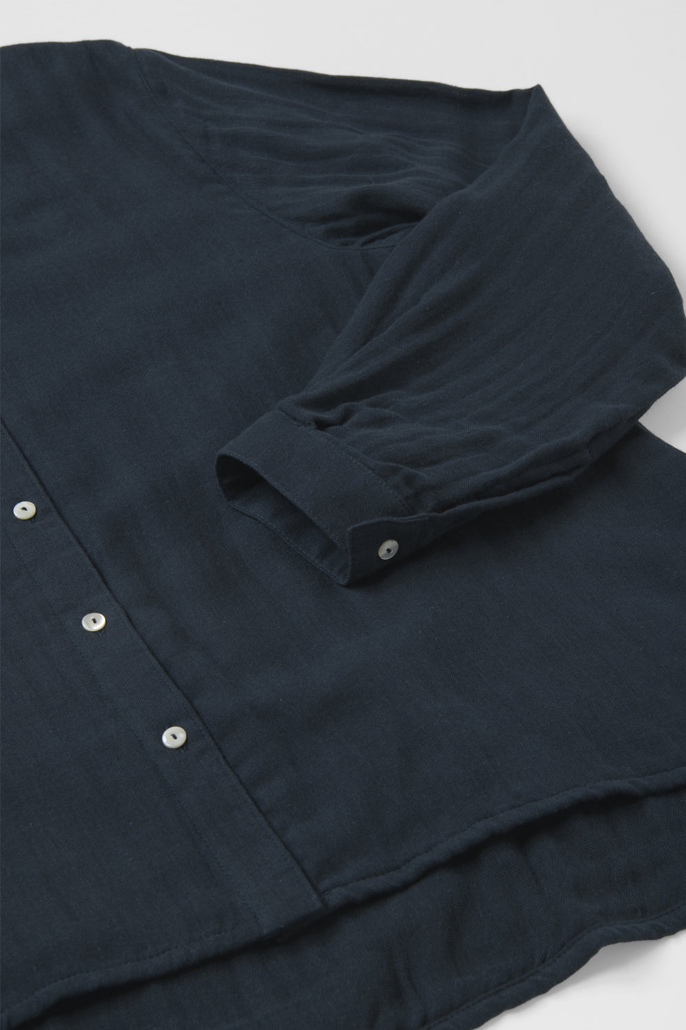 あたたかいメンズシャツ<br>ネイビー