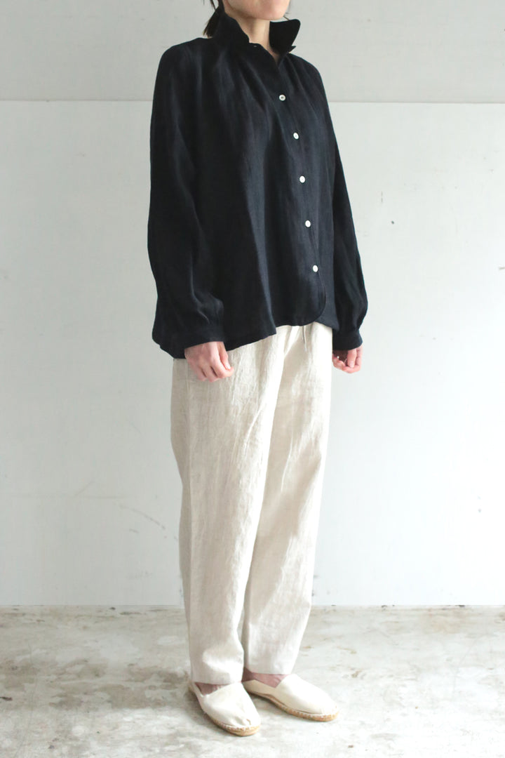 ストレートパンツ<br>コットンラミー<br>生成