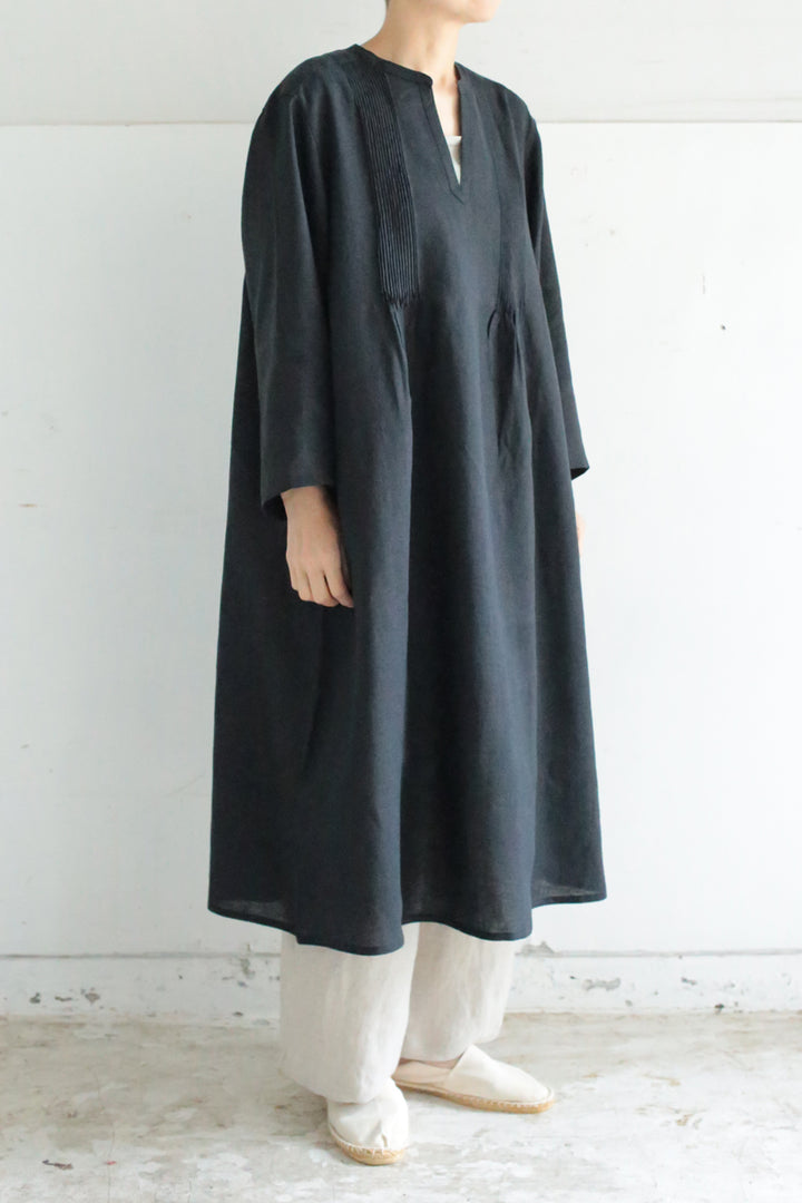 One Piece Pintuck Hemp Black 
