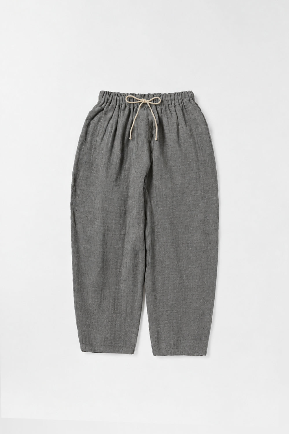 Set up drop shoulder gathered pants<br> AT4620B859AS4630B025<br> navy dungarees 