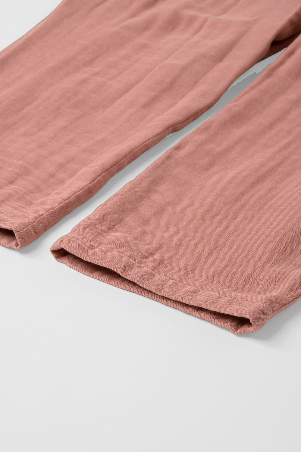 Set up drop shoulder gathered pants<br> AT4620B859AS4630B025<br> navy dungarees 