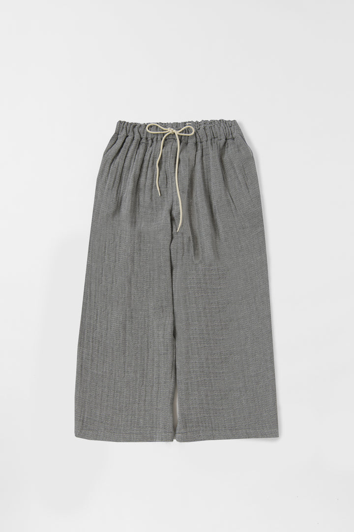 Set up drop shoulder gathered pants<br> AT4620B859AS4630B025<br> navy dungarees 