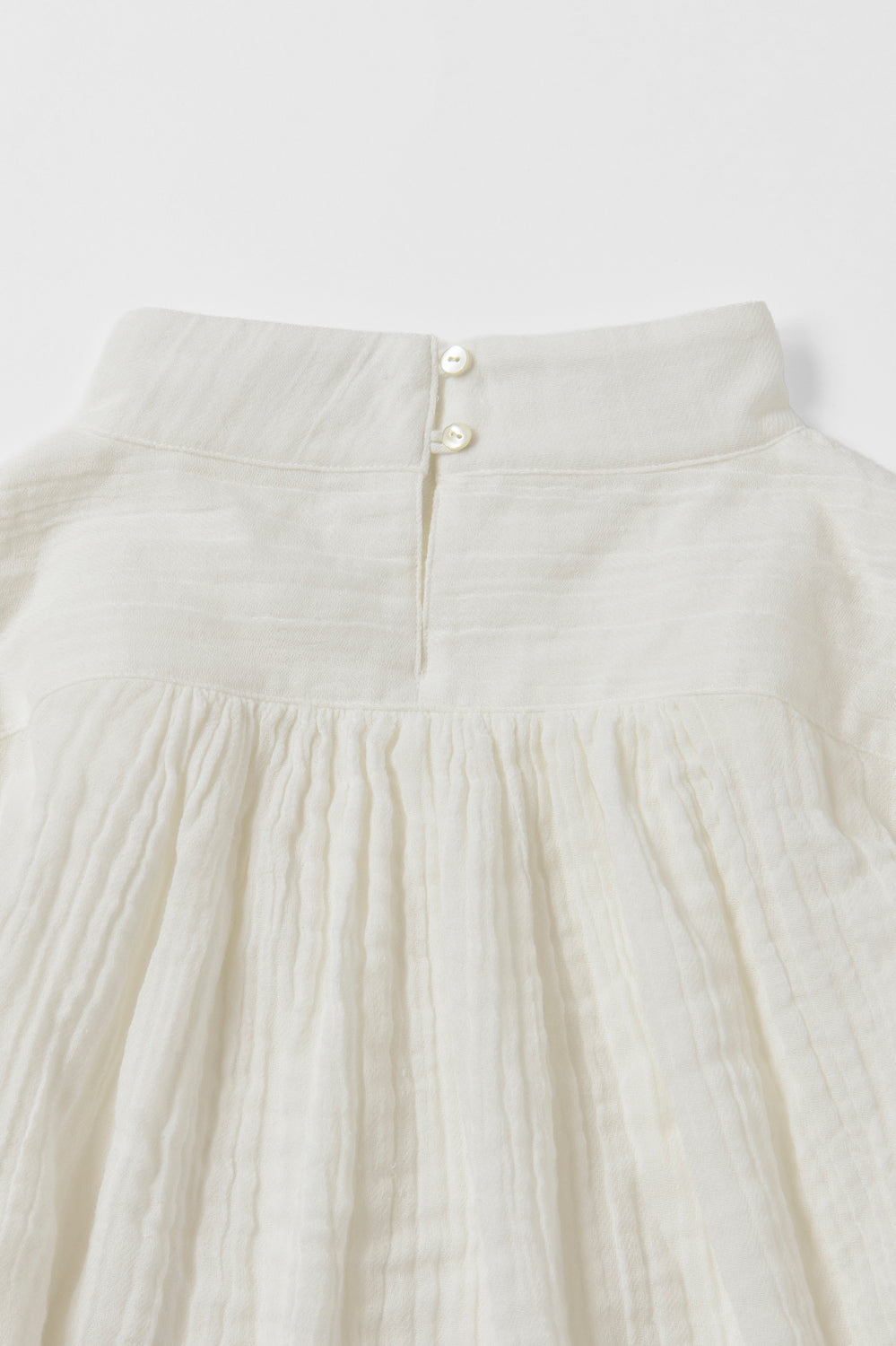 パフスリーブブラウス<br>平綾織　オフ