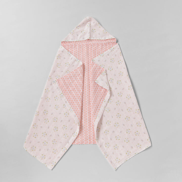 Hooded towel &amp; flower bag