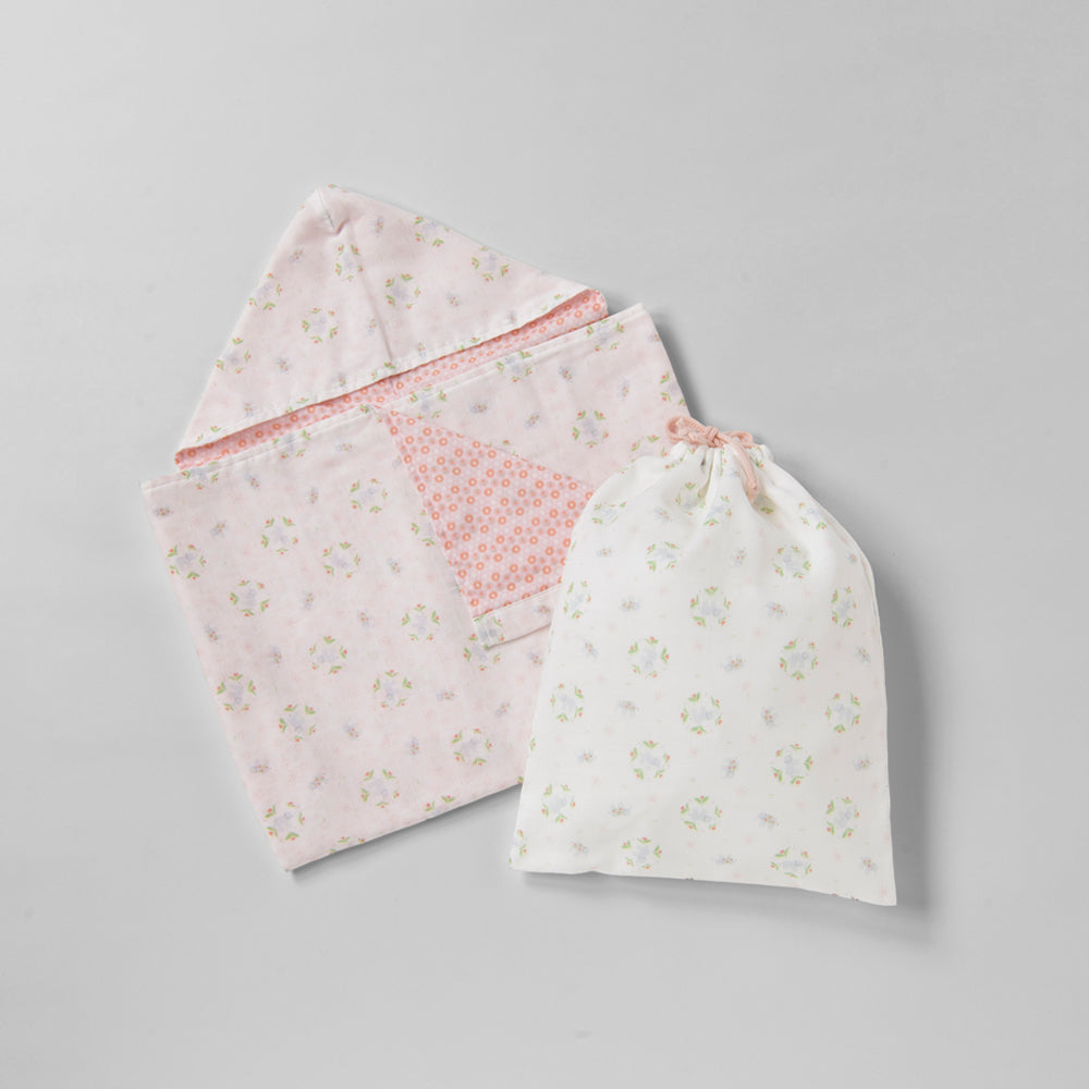 Hooded towel &amp; flower bag