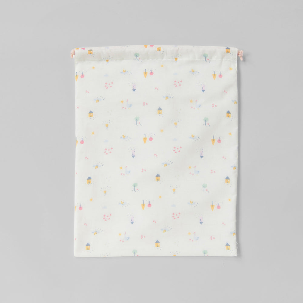 Hooded towel &amp; flower bag