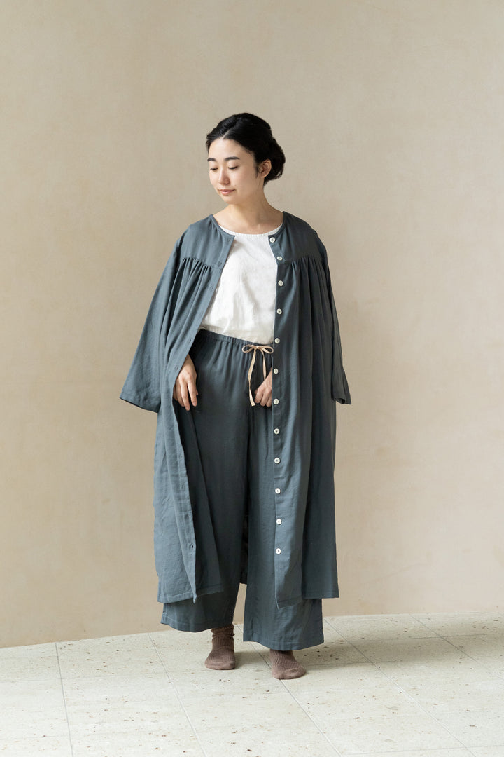 あたたかいストレートパンツ<br>綿ワッシャー　グレー
