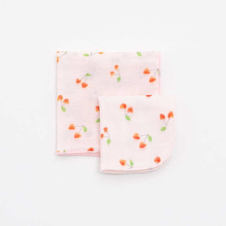 ガーゼハンカチ　ハートさくらんぼ