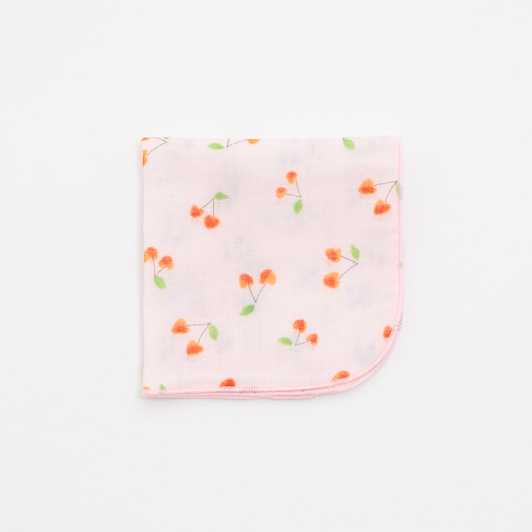 ガーゼハンカチ　ハートさくらんぼ